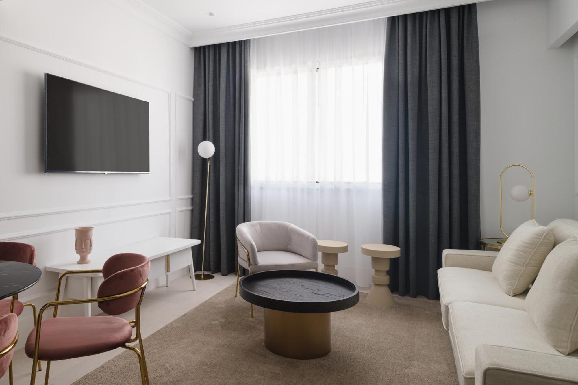 Blue Marina Suites - Boutique Apartments أرّاثيفي المظهر الخارجي الصورة