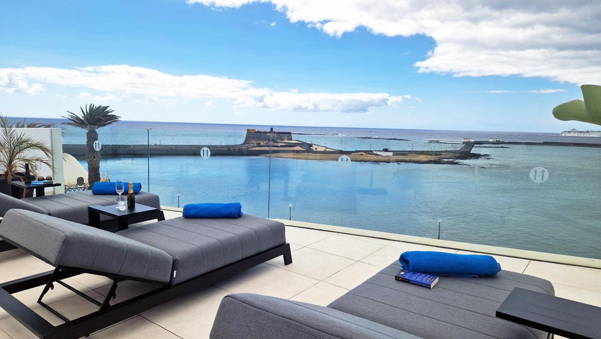Blue Marina Suites - Boutique Apartments أرّاثيفي المظهر الخارجي الصورة