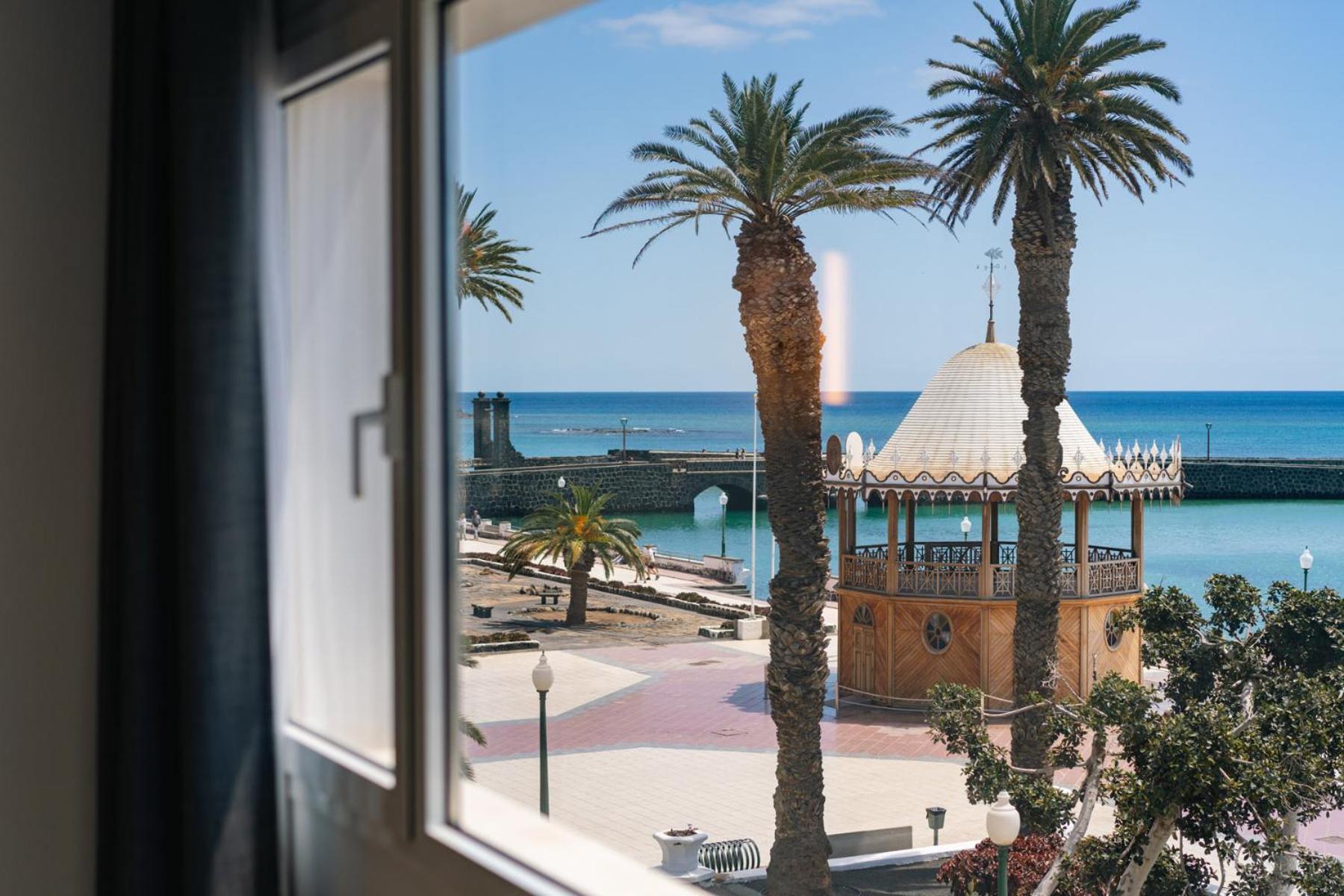 Blue Marina Suites - Boutique Apartments أرّاثيفي المظهر الخارجي الصورة